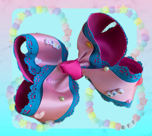 6" Carter's Closet COLLAB BOW on clip