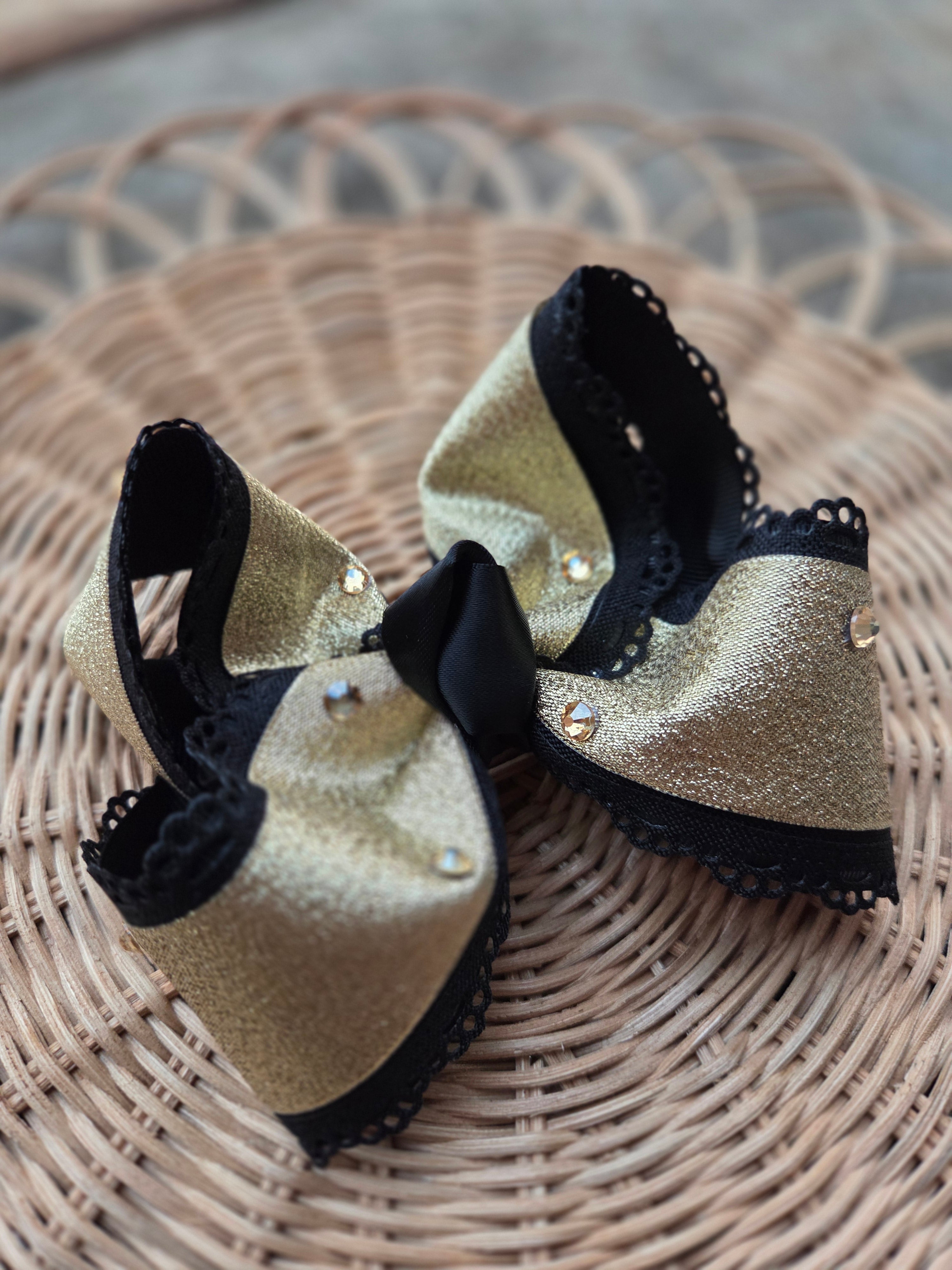 RTS Sale-5" NYE Golden Beauty Bow on Clip