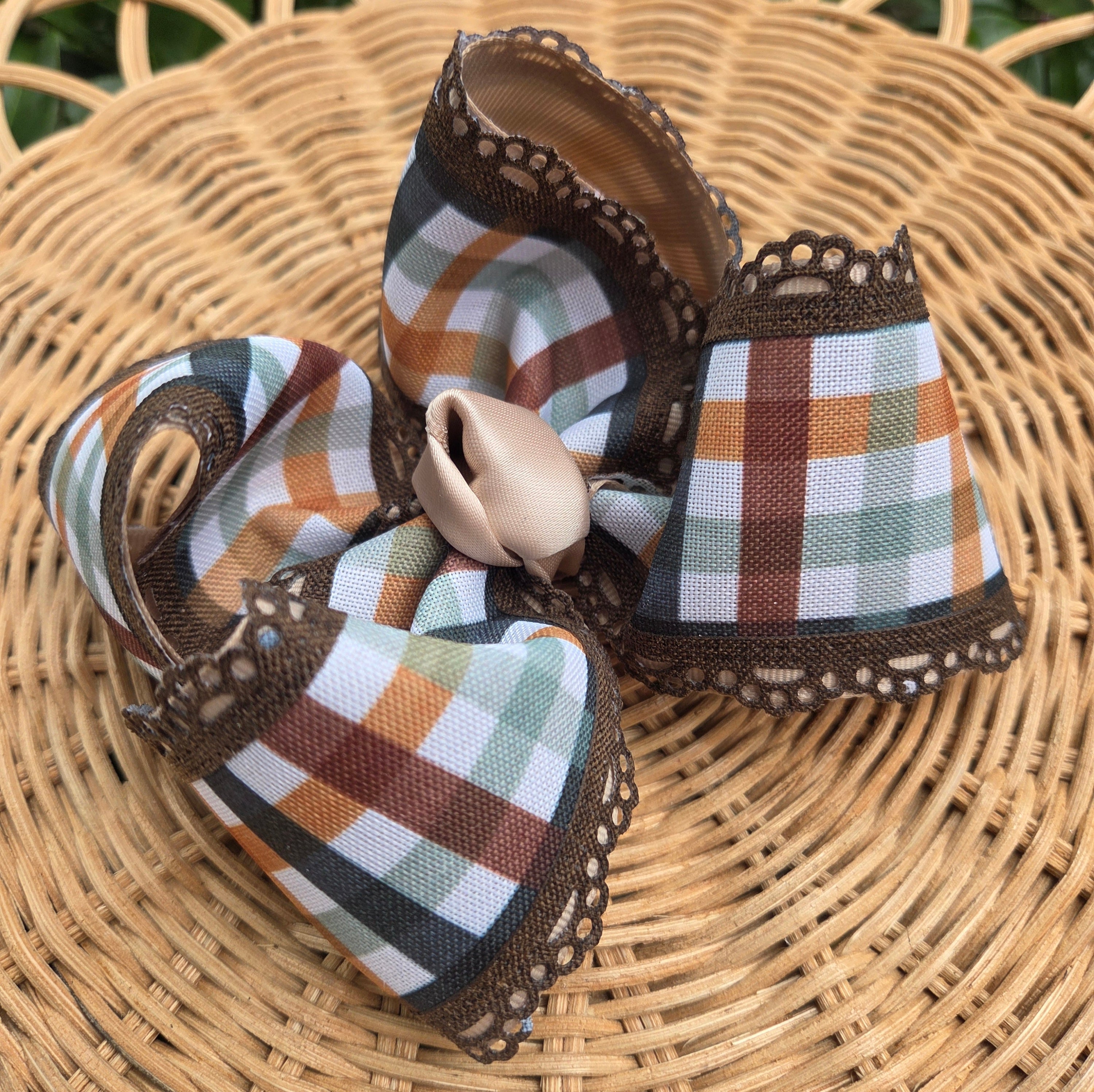 RTS Sale • 5" Fall Plaid Scallop Bow on Clip