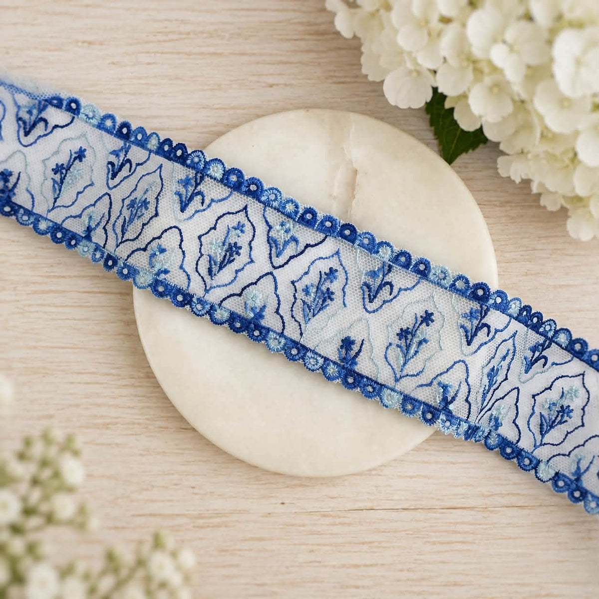 Ginger Jar Lace Bow on Clip