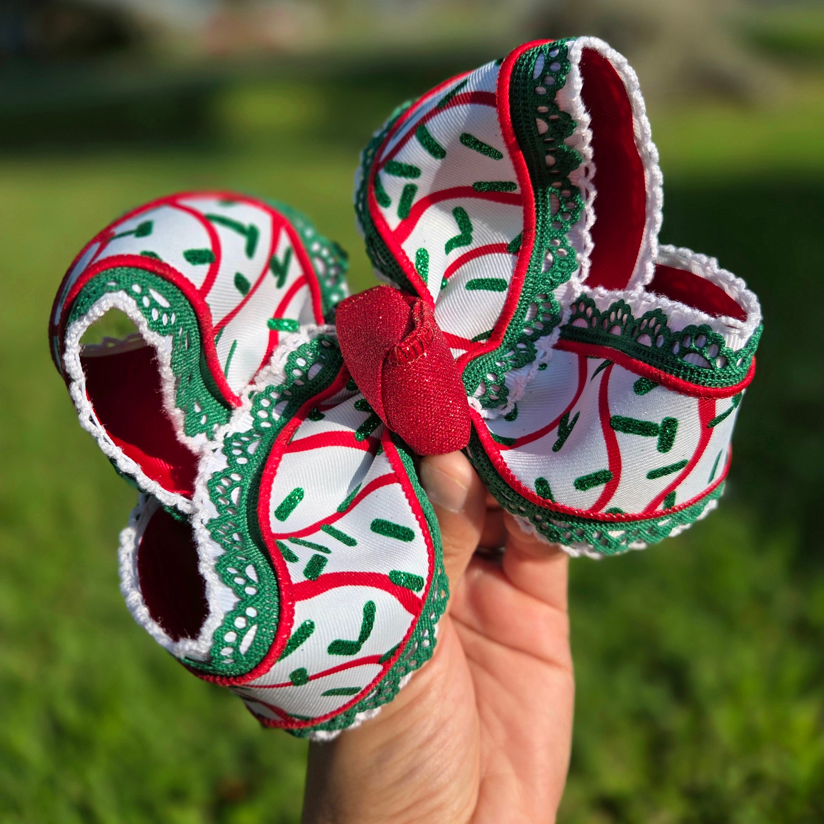 Tree Cake Sparkles Bow on Clip