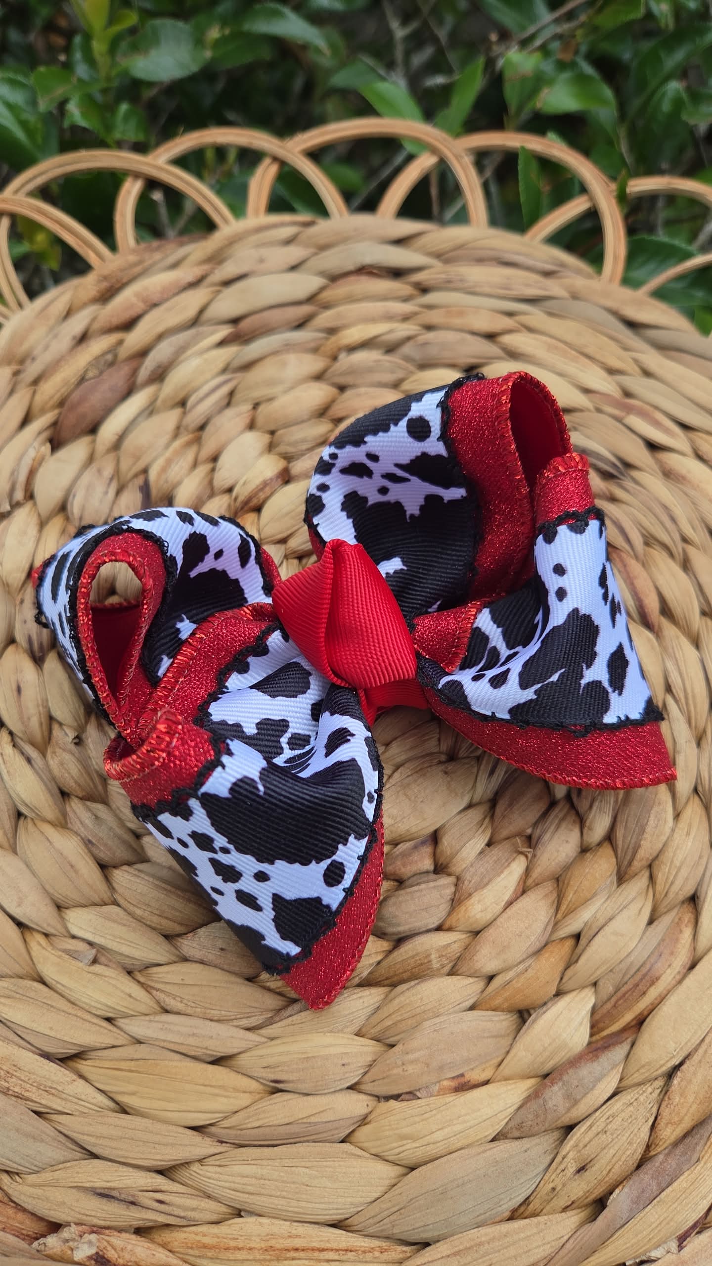 4" RTS "Eat More Chick'n" Bow on Clip