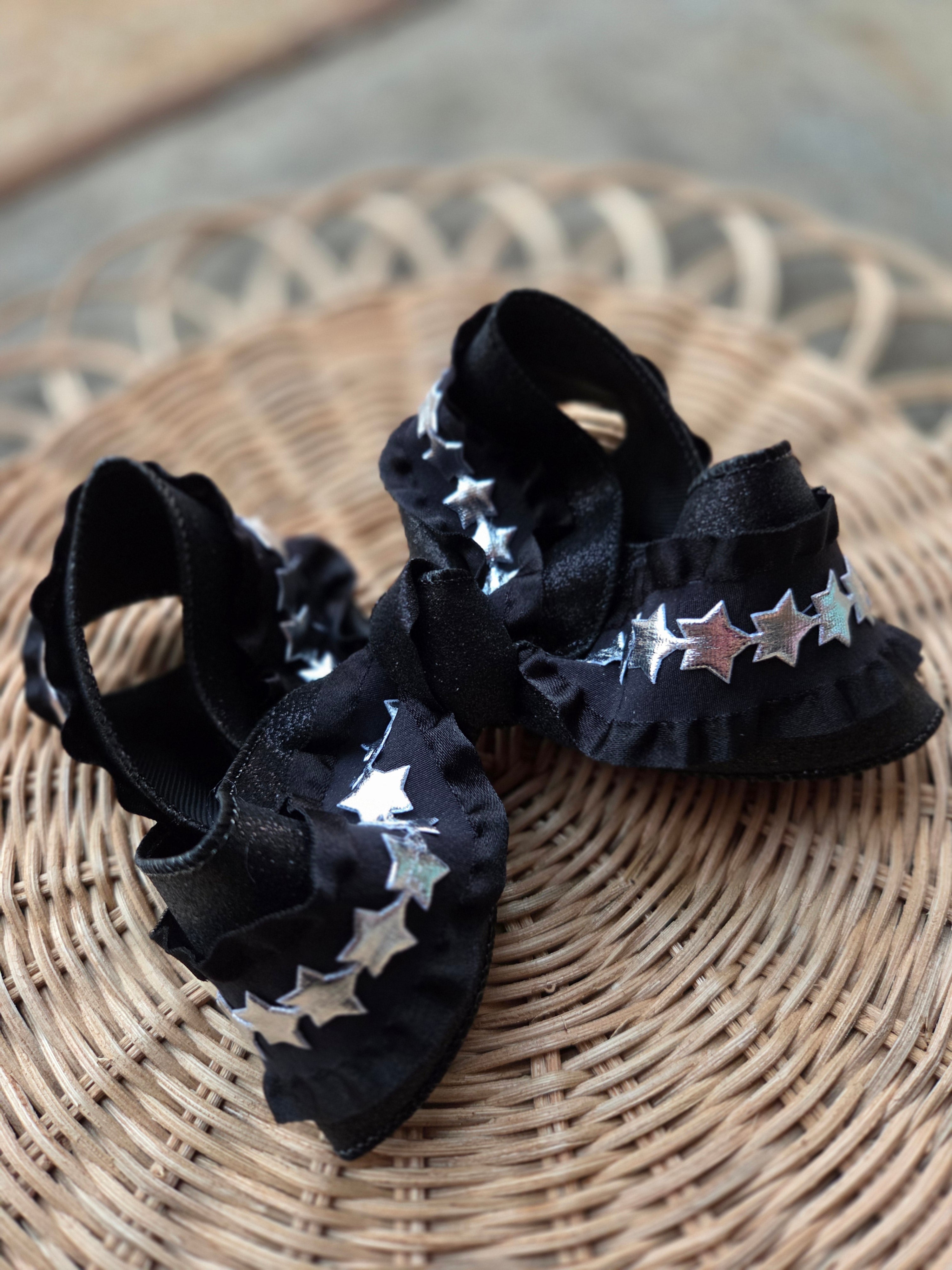 RTS Sale-6" Black Shimmer Ruffle Stars Bow on Clip