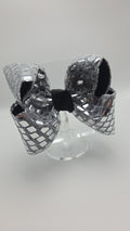 5" Disco Shimmer w/black backing Bow on Clip