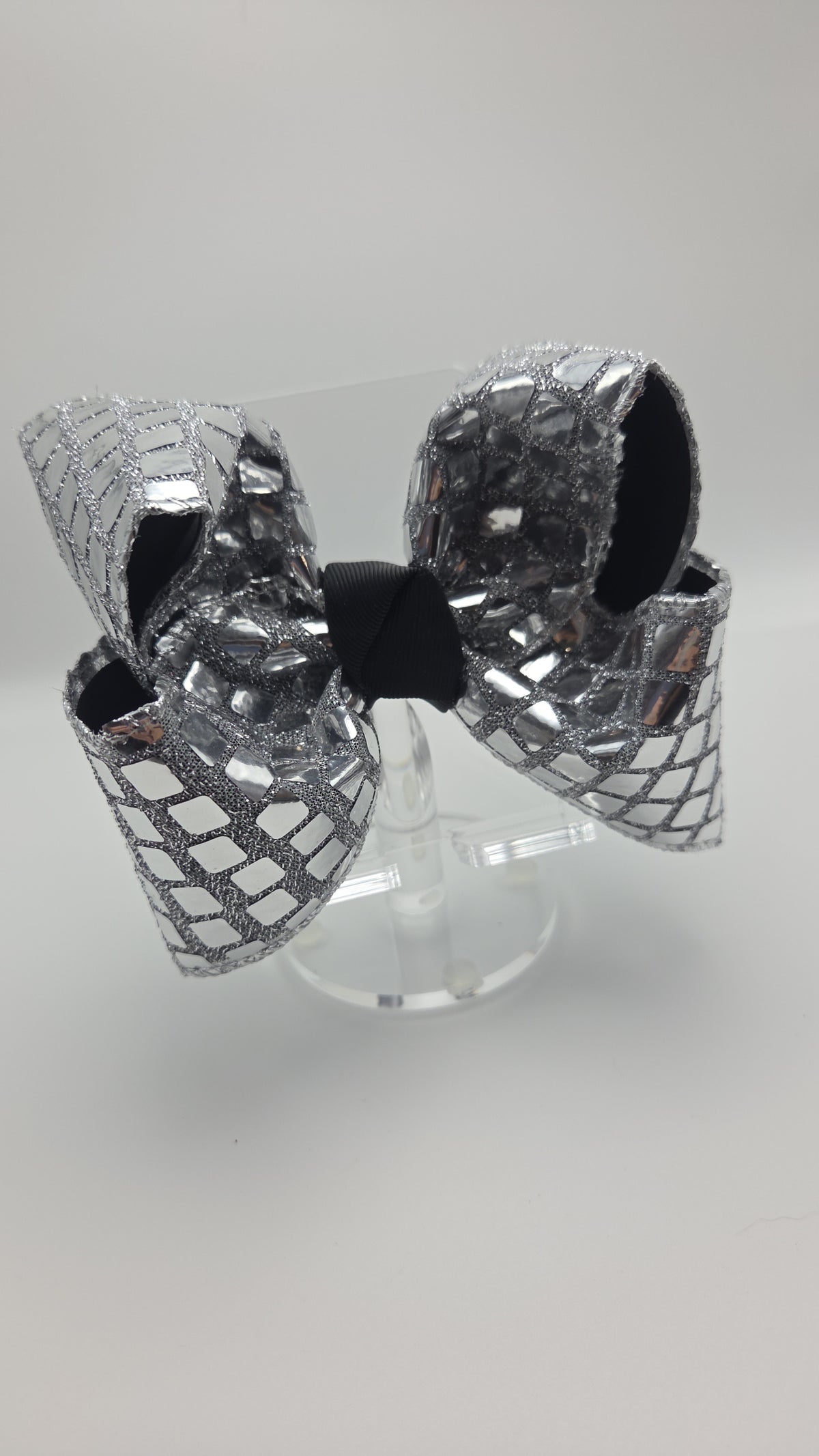 5" Disco Shimmer w/black backing Bow on Clip